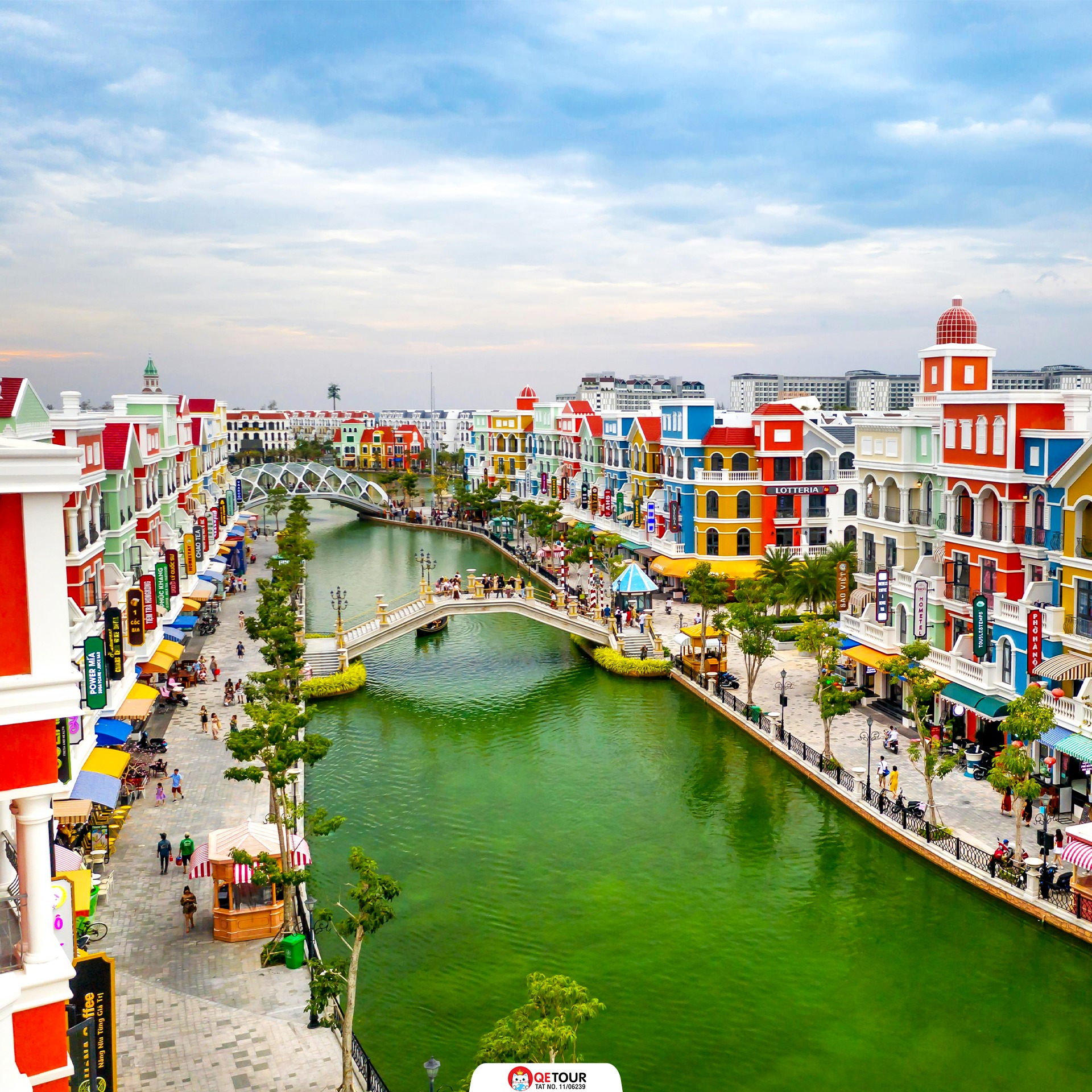 แกรนด์เวิลด์ ฟู้ก๊วก