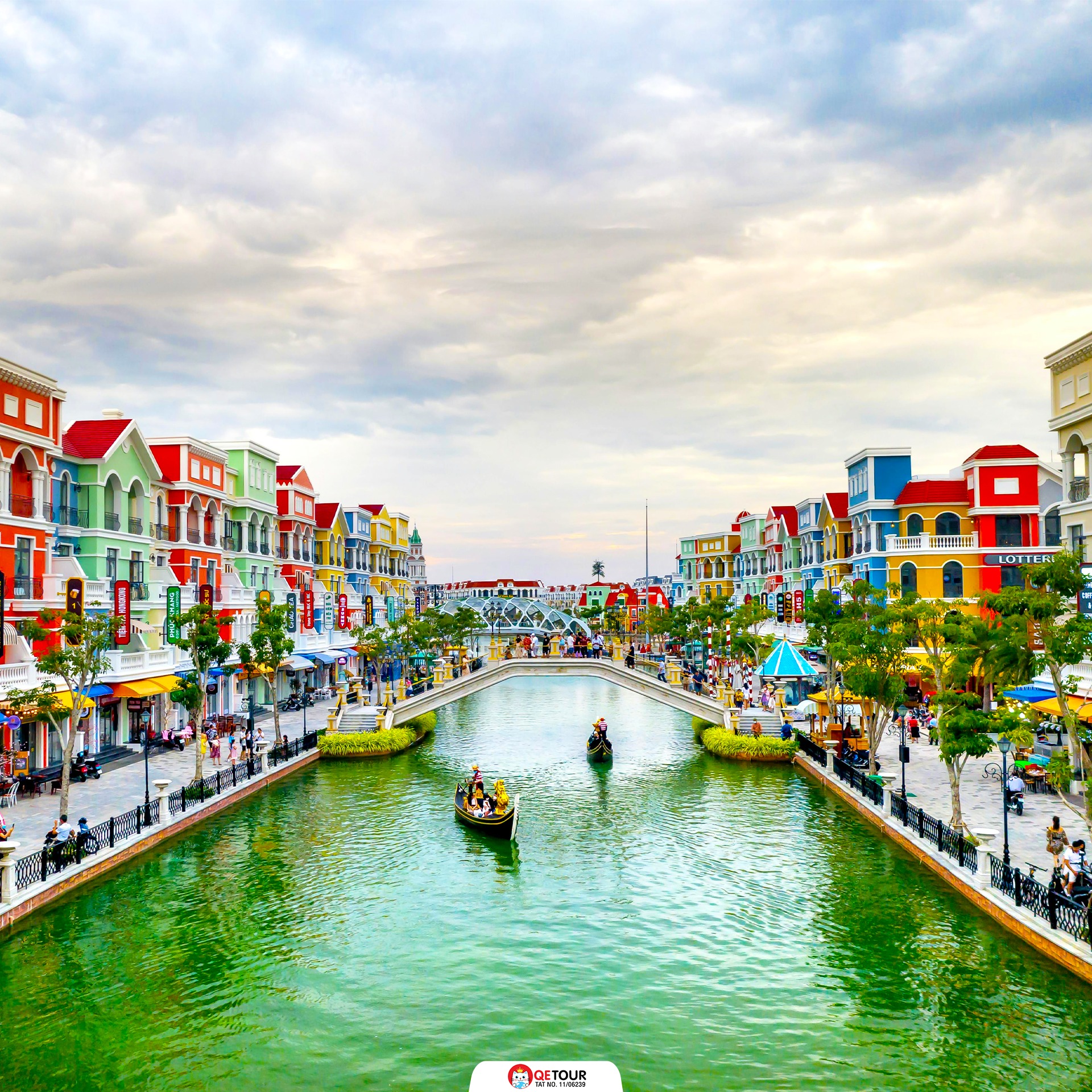 แกรนด์เวิลด์ ฟู้ก๊วก